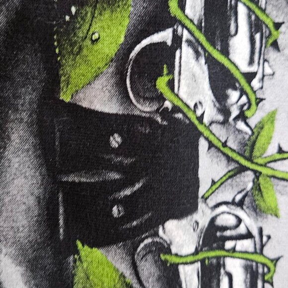 MJ Apparel Activewear Guns & Roses Black Rock Band Sweatshirt/Hoodie Women's M - Picture 4 of 16